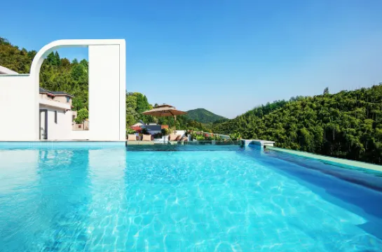 莫幹山初見山野温泉輕奢美宿