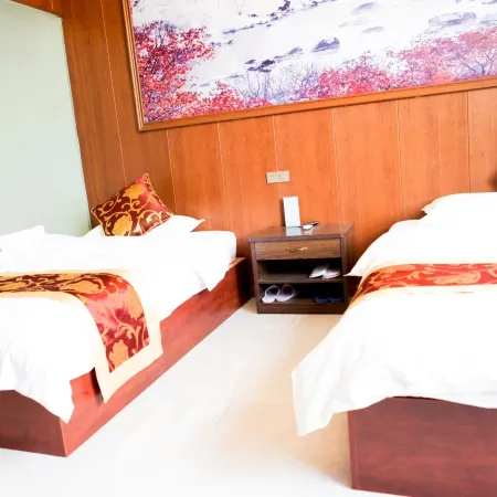 Jingpo Lake Minghu Shengjing Hotel