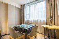 Qiqi L Hotel (Zhangzhou Yucheng Weiwu Avenue)