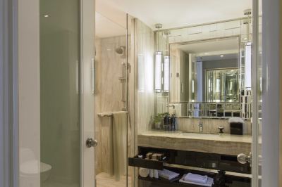 スーペリアデラックスルーム(キング) ホテル チプトラ ワールド スラバヤ マネージド by スイス ベルホテル インターナショナルの写真