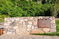 Trip.com Group Country Retreats (Henan Anyang Linzhou Shibanyan)