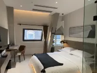 Su Art Hotel (Minquan Olympic Park) - balcony