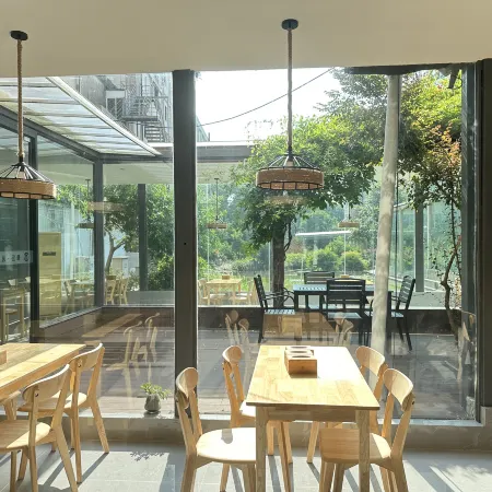 Huashu Yi Hotel (Pinghu Branch)