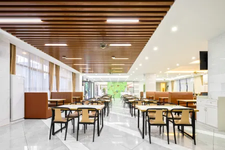 GreenTree Inn (Qionghai Boao High-speed Railway Station) Отели в г. Цюнхай