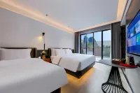 Joy Hotel