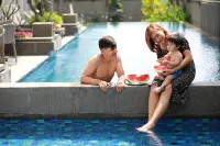 Premier Place Surabaya Airport - Romantic