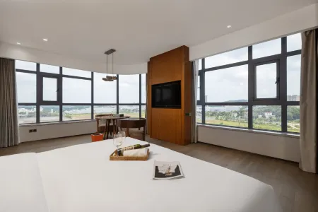 Zhu Zhou Little swan deiss hotel Отели рядом с достопримечательностью «College of Chemical Engineering»