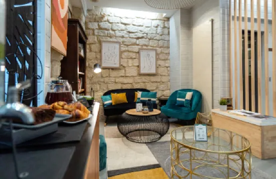 Hotel Lilas Blanc Các khách sạn gần Tháp Eiffel
