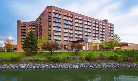 Sheraton Lisle Naperville Hotel