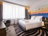 Novotel Saint Petersburg Center โรงแรมใกล้พระราชวังอะนีชคอฟ
