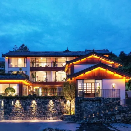 ShanyuNian · ZhenyueQingchengAncientLuxuryCollectionVilla (LijiangAncientTownDashuicheBranch)