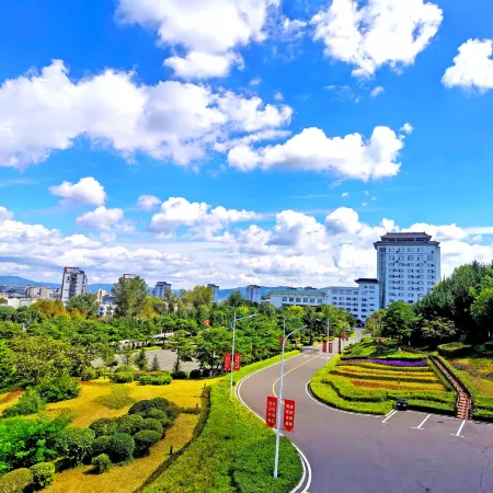 Yanbian Hotel