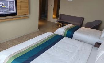 Homeinn Selected Hotel (Ulanqab High-speed Railway Station Vehicle Management Office)