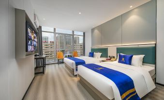 Super 8 Hotel
