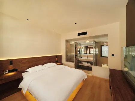 Xilu Smart Homestay (Qiyi Street)