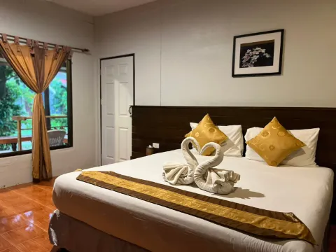 บังกะโลการ์เดนสแตนดาร์ด