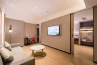 Berman Hotel (Shanghai Lingang New Town Wanda) 宝龍城市広場 (臨港店)周辺のホテル