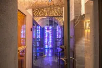 Hotel 77 Seventy-Seven - Maison d'Art Collection - spa