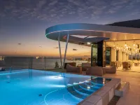 EVOLUTION Cascais-Estoril Hotel Hotel dekat Pantai Poca