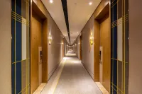 Homeinn Plus Hotel (Jiayuguan Yingbin West Road) - parkir