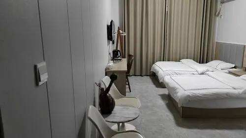 Langqiao Hotel - Gasthöfe