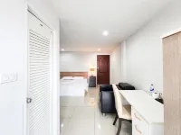 Freesia Bangphi Guest House Hotel dekat GIGAPARK สวนสนุก สุขมหึมา