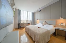 Shankee Chain Hotel (Luzhou High-speed Railway Station Southwest Trade City)