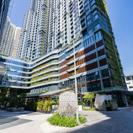 THE LUMIERE RIVERSIDE LUXURY SUITE Отели рядом с достопримечательностью «Гипермаркет Vincom Plaza Thu Duc»