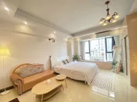 Wuzhou Guisu Boutique Homestay (Qilou City Wangcheng Square)