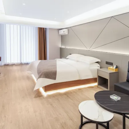 Yage Smart Hotel (Hohhot International Exhibition Center Greenland Tengfei Building)
