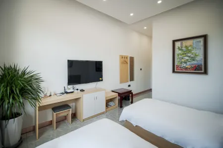 Huaxian Valley Homestay