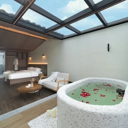 Qiannan Bamboo Sea Yanqi. Private Tang Homestay