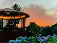 縉雲越上吟風民宿（仙都観光地） 千鸚鳥舎鸚鵡テーマパーク周辺のホテル