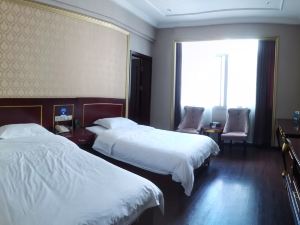 Yanling Port Zhiyuan Holiday Hotel