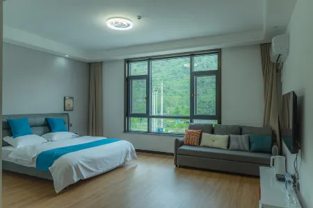Loushan Chashe Homestay (Shitai Guniujiang Scenic Area)