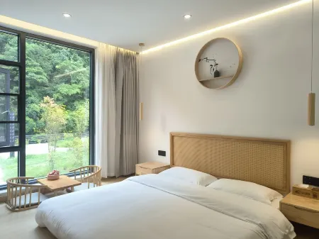 Shennongjia Yunshan Zhuli Homestay (Muyu Branch) Отели рядом с достопримечательностью «Xiangxi Yuan»