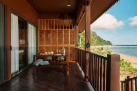 The Boathouse Pulau Tioman Hotels in Tioman