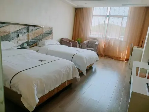 Pinghu kaidi fashion hotel