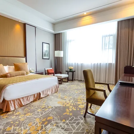 Royal Tulip Hotel Zhujiajiao Shanghai Отели рядом с достопримечательностью «Парк Ориентал-Лэнд»