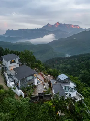 Jianglu Fengchuiyuntai HOTEL Hotels near Jinfuo Mountain