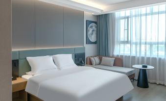 Qinglang International Hotel (Khorgas National Gate Scenic Area)