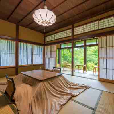 松阪屋本店飯店 Rooms