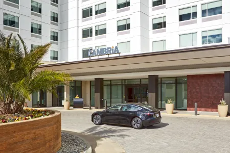 Anaheim Suites Hotel Отели рядом с достопримечательностью «Rte 66»