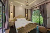Phum Domnak Domrey Resort Hotels in Traeng Trayueng