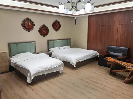 Youyi Hotel Отели рядом с достопримечательностью «Changbai Mountain Vocational and Technical College»