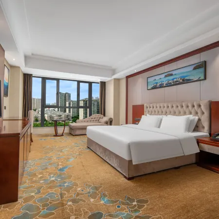 Yacht Holiday Hotel