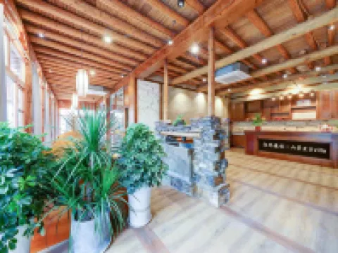 白瑪康欽·山景星空民宿（丹巴梭坡藏寨店） 丹巴酒店