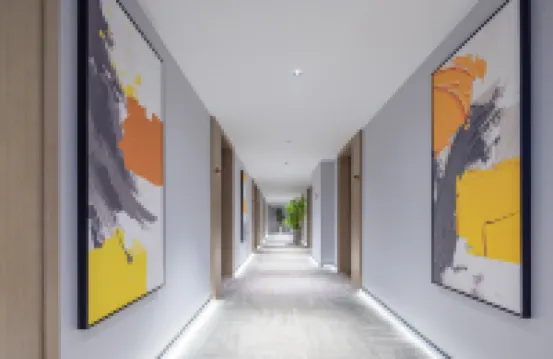 Mishe Light Enjoy Hotel (Yichang Zhongnan Xingfa Square Three Gorges Vocational College)