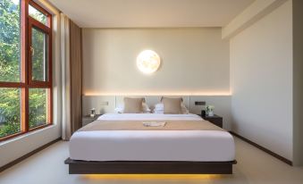 THAT MAY HOTEL