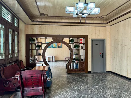 Manyunli Homestay Отели рядом с достопримечательностью «Hong'an Ancient Town»